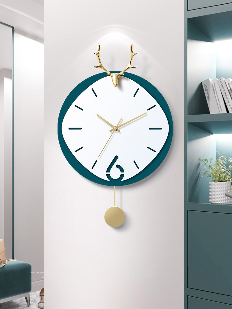 Nordic deer head watch wall clock creative home clock Living room fashion simple Modern art decoration hanging watch Light luxury