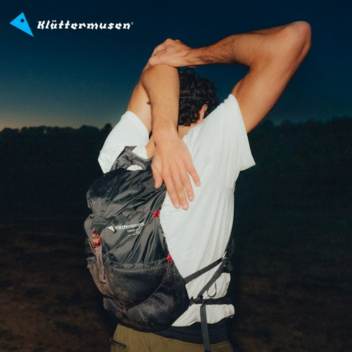 Клаттермусен Альпининг для поднятия мыши на открытом воздухе рюкзак 10L Тьялве Тор Слуга 10166