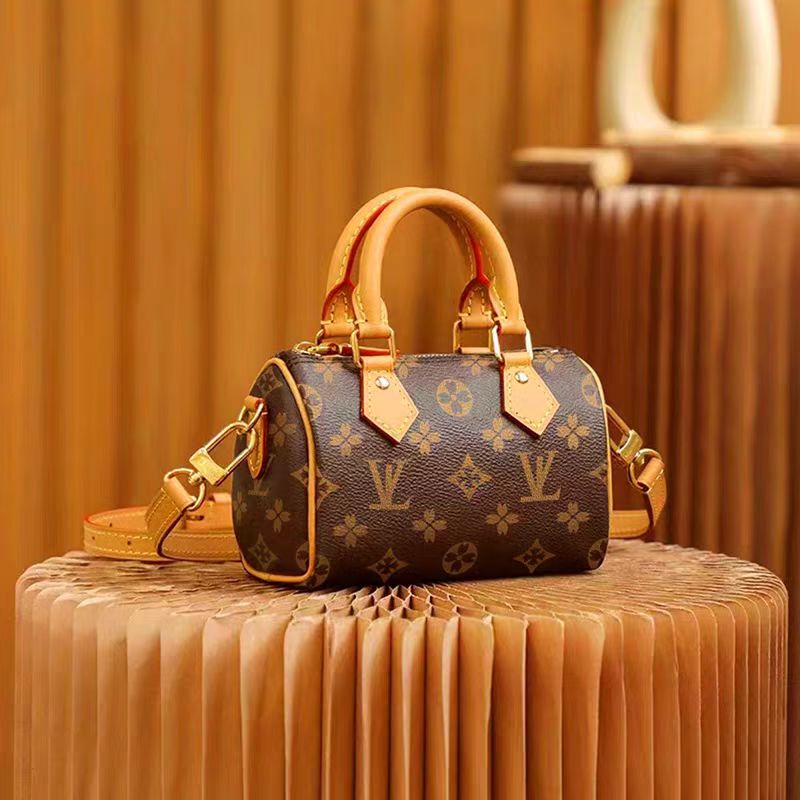 Authentic Pillow Bag from the Boutique, 2026 New Model Boston Luxury Brand Handbag, Genuine Leather Women's Handbag, Can Be Used as a Handbag or Crossbody Bag Authentic Pillow Bag from the Boutique, 2026 New Model Boston Luxury Brand Handbag, Genuine Leather Women's Handbag, Can Be Used as a Handbag or Crossbody Bag