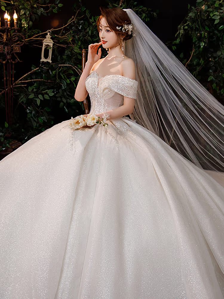 French light main wedding dress 2021 new word shoulder bride luxury retro simple small child high-grade sense of tail