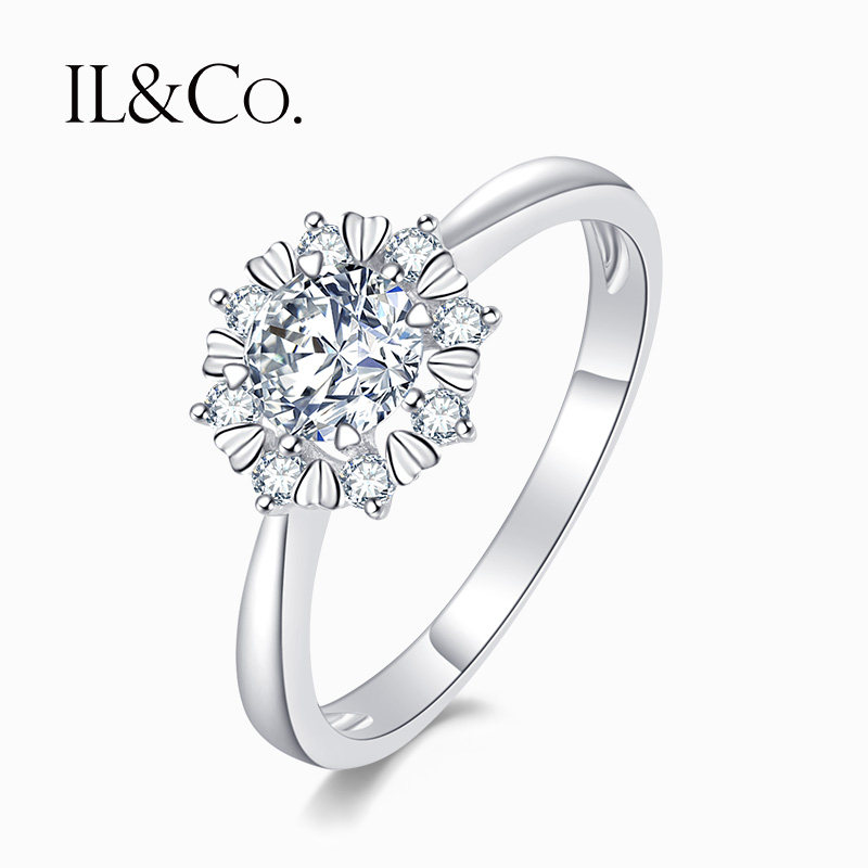 ILCO Japan light extravagant jewelry white 18k gold drill ring finger real diamond group inlaid with big wedding wedding ring female ring
