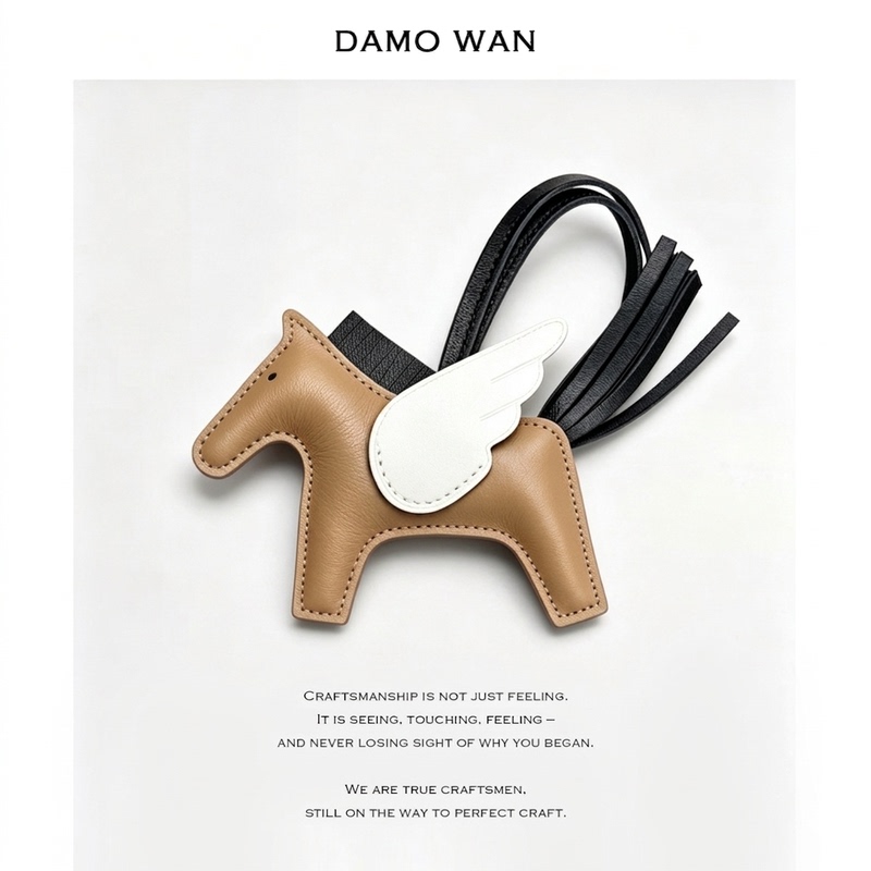 Suitable for Hermès Bags, Small Pegasus Pendant, Genuine Leather, High-End Feel, Hand-Sewn, H Brand Car Rearview Mirror