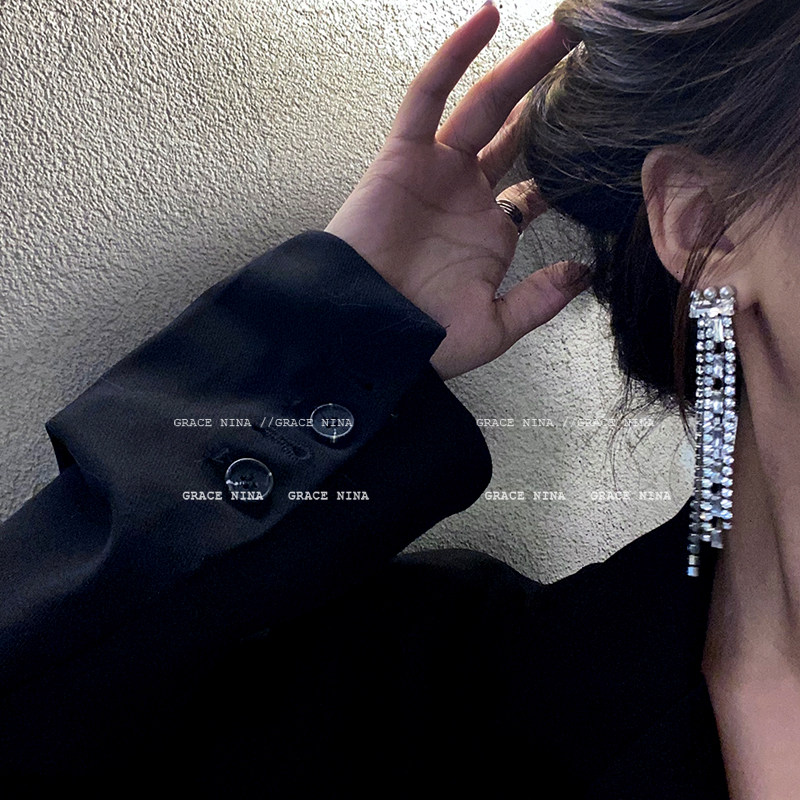 The focus of the audience long zircon tassel earrings 2021 new fashion earrings women's high sense fairy earrings