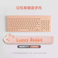 [Медленно поддерживает запястье]