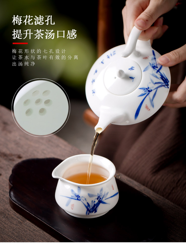 Jingdezhen up the fire which is blue and white porcelain teapot teacup kung fu suit six hand - made ceramic tea set office