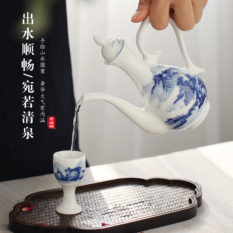 Jingdezhen hand - made hip flask household of Chinese style of blue and white porcelain ceramic 4 two wine pot liquor wine wine