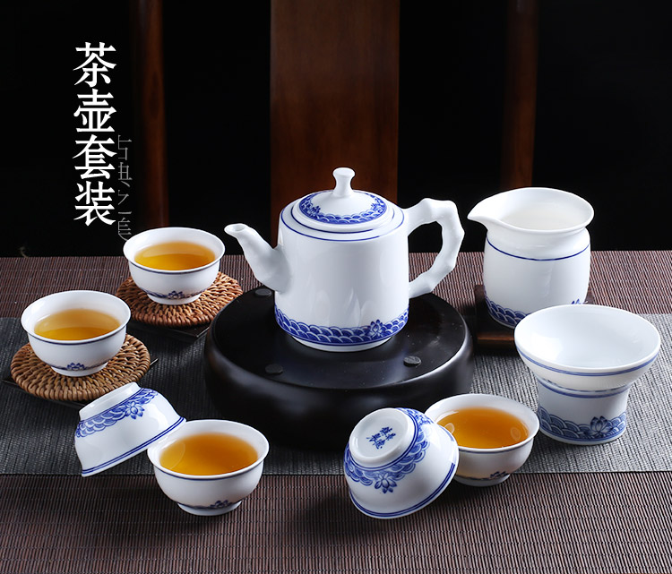 Jingdezhen up the fire which kung fu tea set a complete set of hand - made of ceramic tureen of blue and white porcelain teapot home outfit