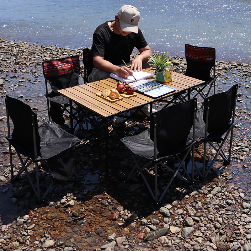 Portable folding tables and chairs aluminum alloy barbecue picnic self-driving tour blackened beach camping camping meal egg roll table and chairs
