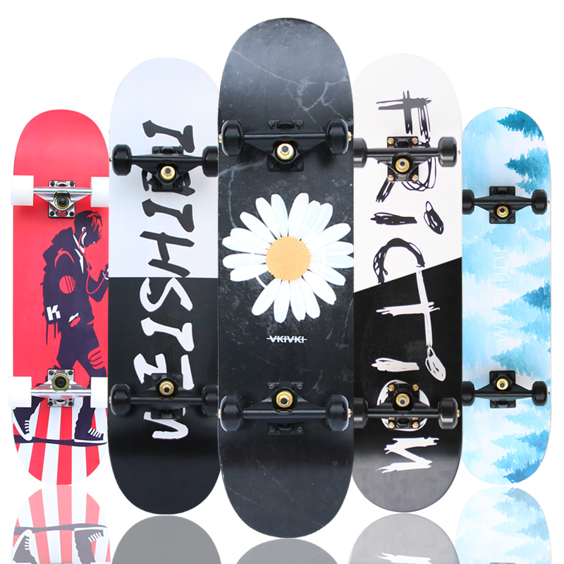 Double-warped four-wheel skateboard beginners adult boys and girls professional adolescent adult brush street board children's scooter