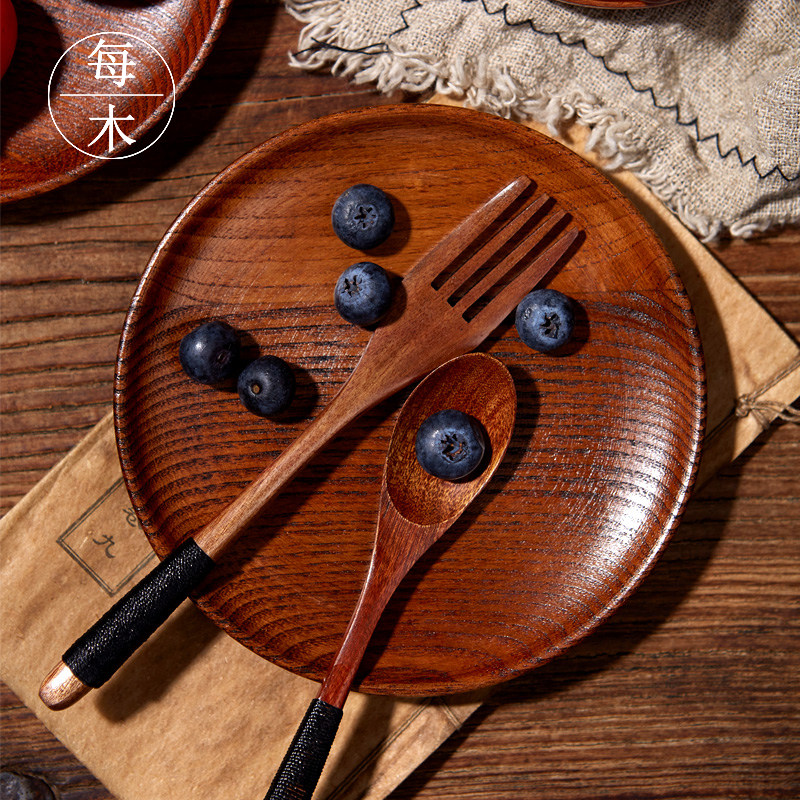 Old red solid wood plate food food photography posing for shooting photo props plate tableware decoration decoration