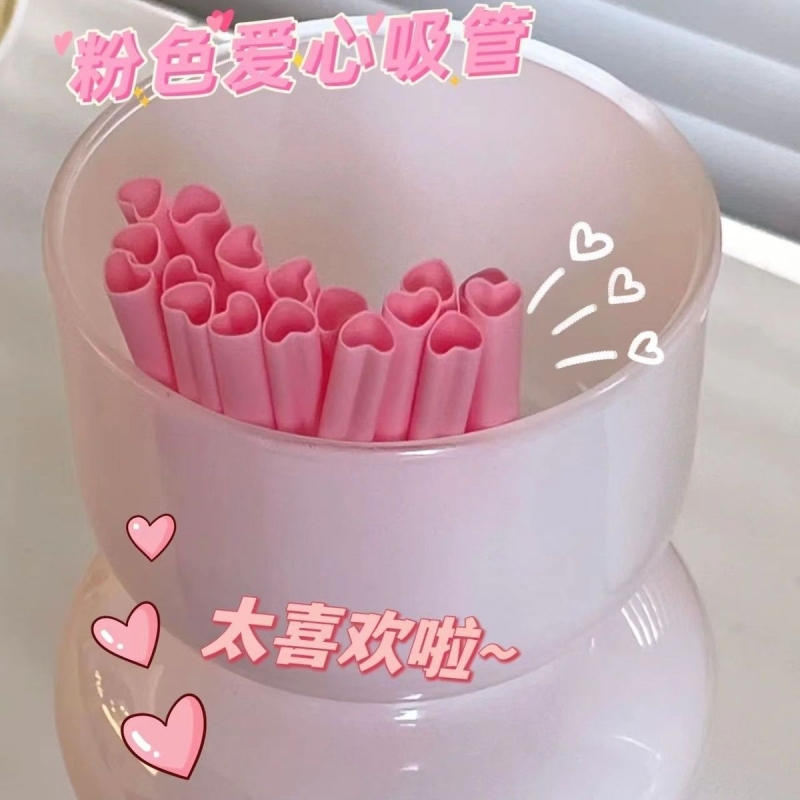 Disposable Food-Grade Heart-Shaped Pink High-Appearance Straws for Milk Tea and Coffee, Individually Packaged, Long Korean Red Disposable Food-Grade Heart-Shaped Pink High-Appearance Straws for Milk Tea and Coffee, Individually Packaged, Long Korean Red