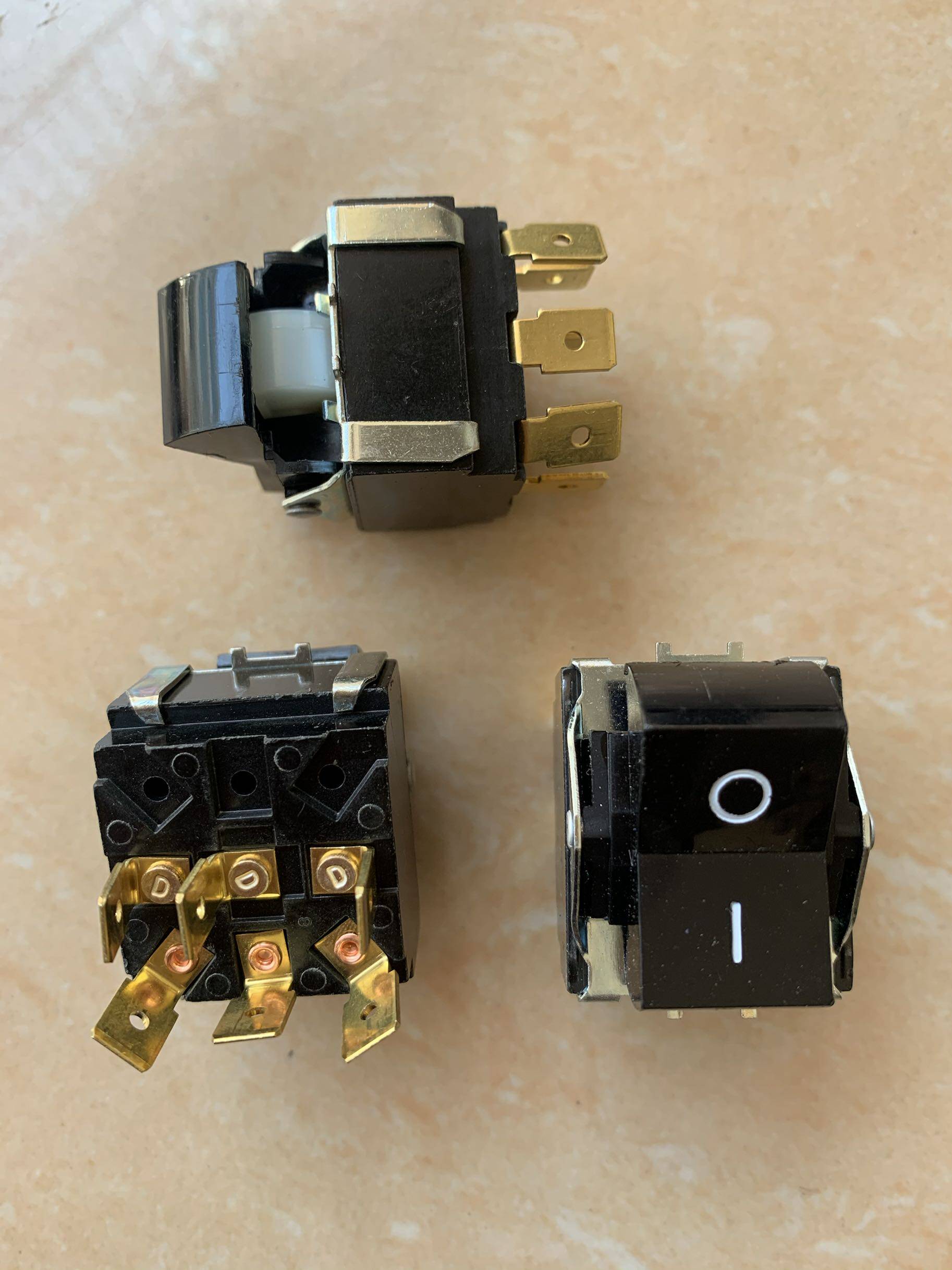 US Carling Technologies ship-type button rocker switch 10A250VAC 6 feet 2 gear brand new