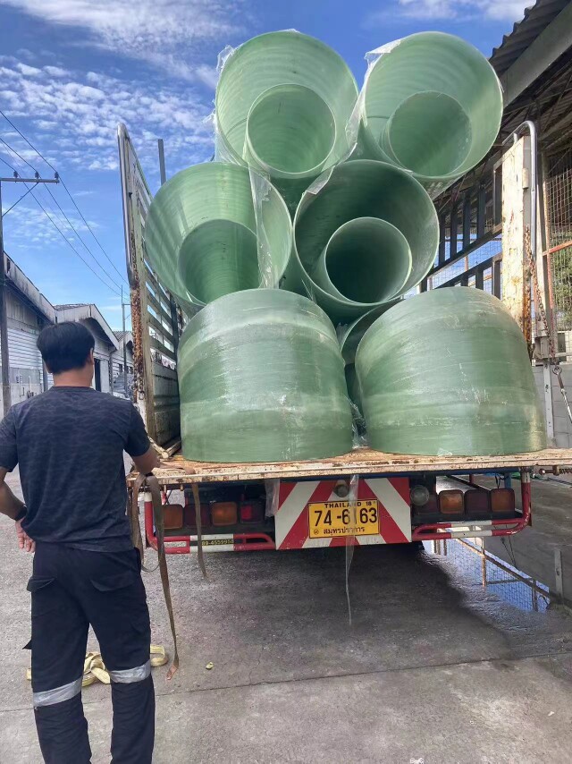 玻璃钢生产基地1