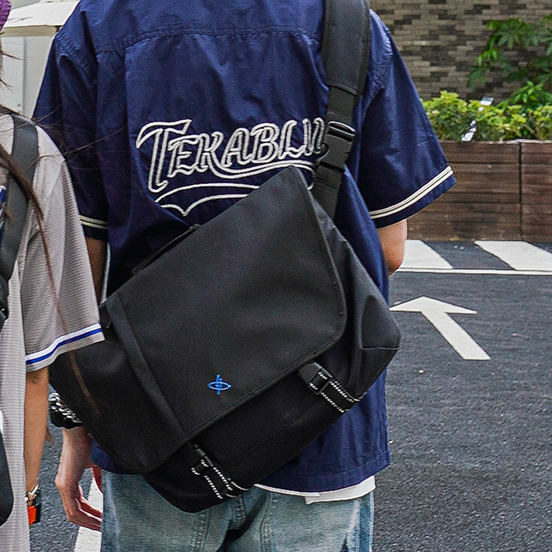 Pen electric bag 156-inch male hand inclined satchel Bench 15 6 delivers 16 inches Apple Lenovo Little New air14 Men's Netan anti-shock anti-fall macbook Huo Shuo 13 3