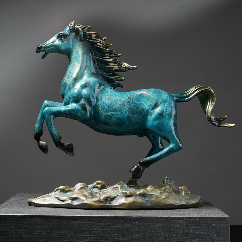 Opening gifts, copper horse ornaments, lucky horses to success, zodiac horse living room decorations, high-grade office ornaments