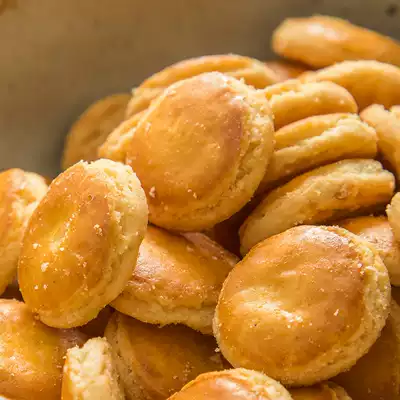 Xun crisp cheese shortbread cookies Japanese cheese egg yolk cookies Net celebrity casual snacks Snacks