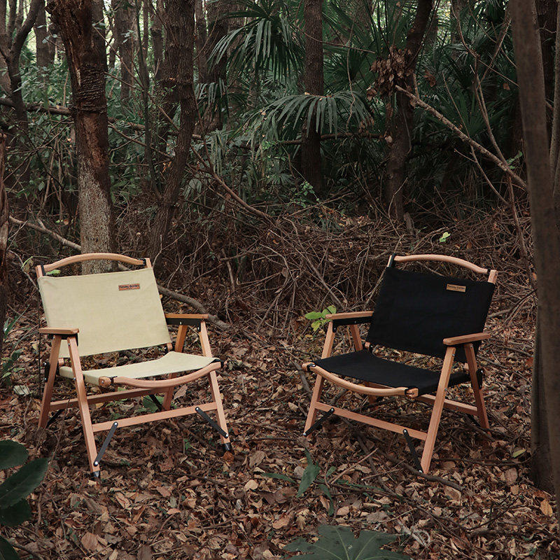 Outdoor picnic camping outing spring outing leisure lounge chair kermit kermit kermit kermit portable solid wood folding table and chair set