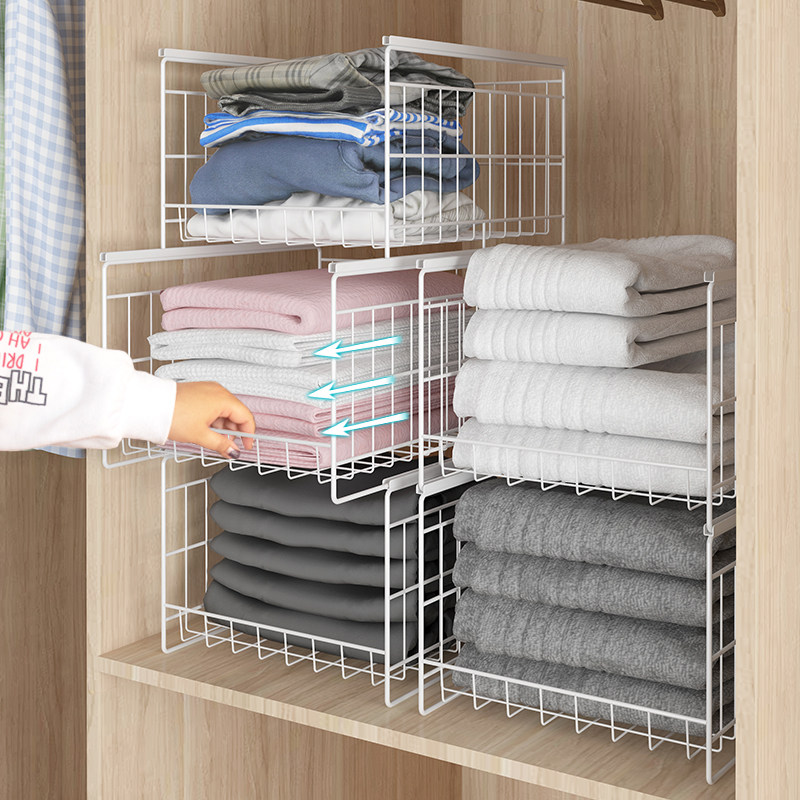 Wardrobe Containing Stratified Partition Closet Clothing Closet of the Divine Instrumental Partition Separation of the Pull-out Clothing Shelf in the closet