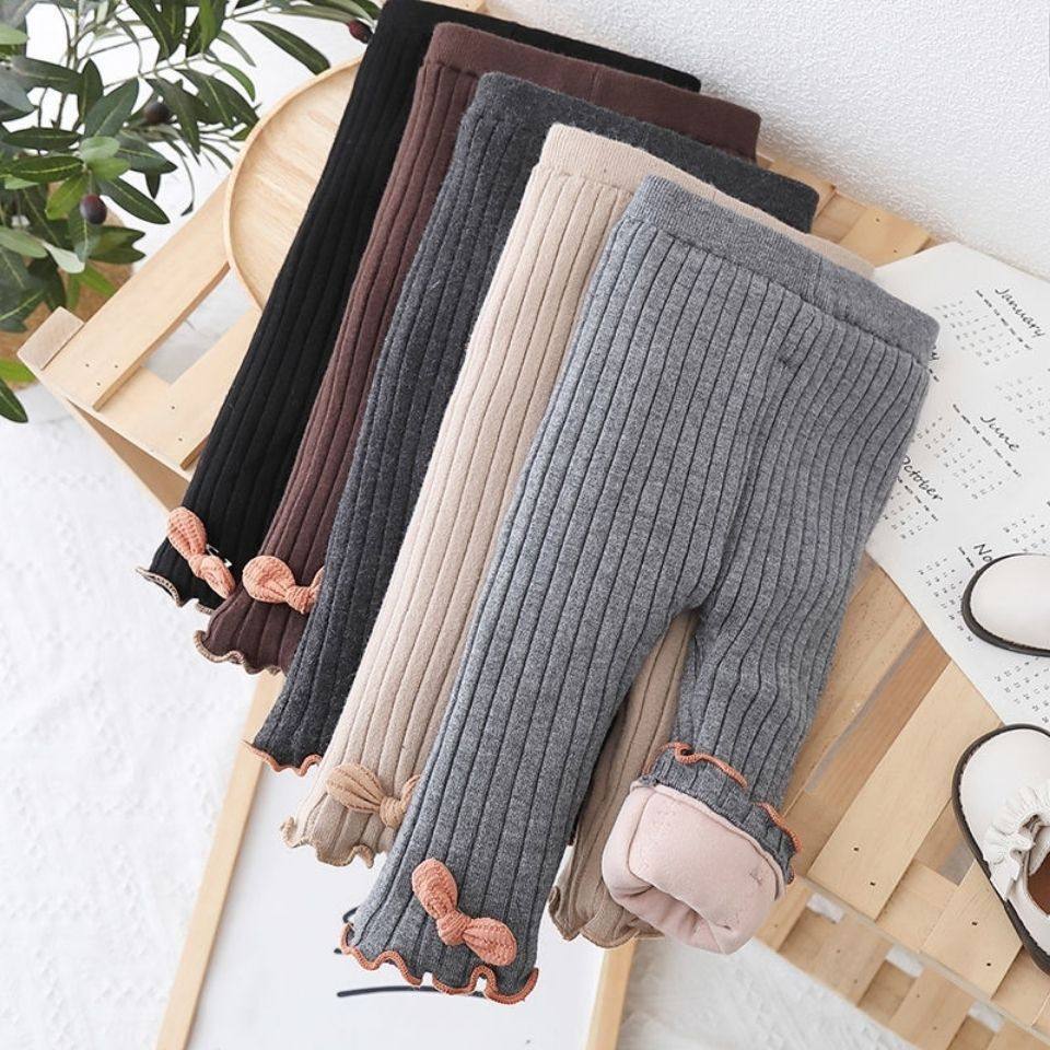 Girl's winter gush thickened clip cotton pants butterfly knot small child female baby one over winter wear beating bottom pants-Taobao