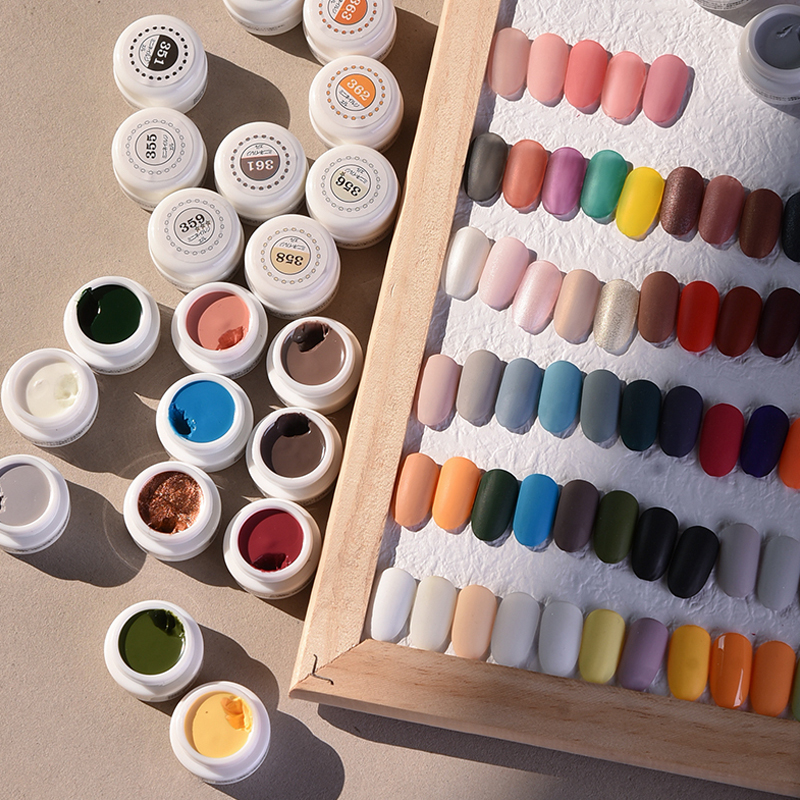 Japan-style Medecor Armoured Oil Glue 2021 New Popular Colours Solid State Chia Oil Mousse Small Red Book Phototherapy Gel