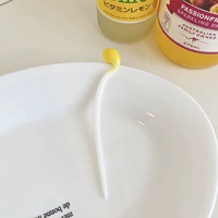 Bean Sprout Brooch Single Root