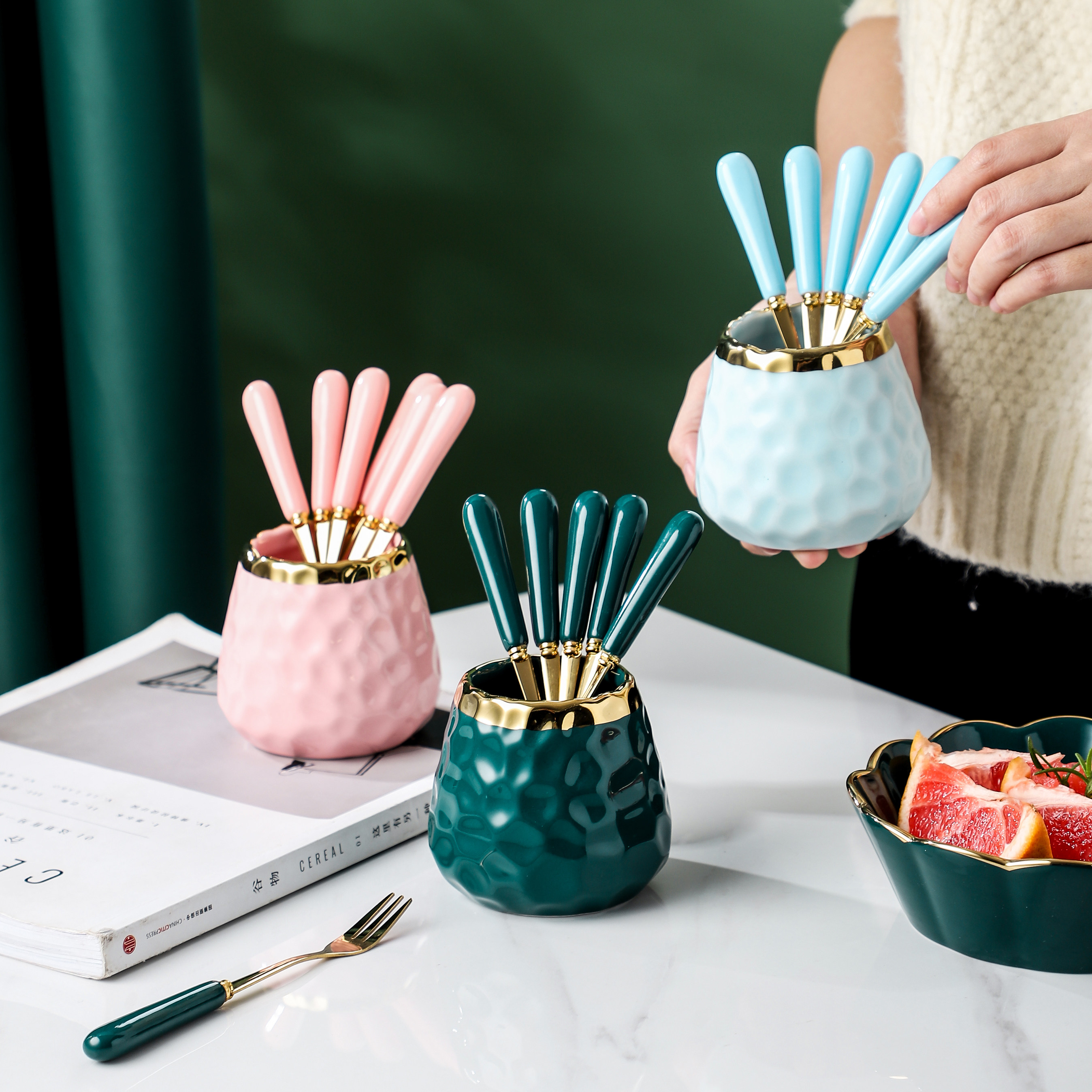Fruit fork home dessert fork light luxury leaf fork set storage jar European high-end stainless steel net red fork stick