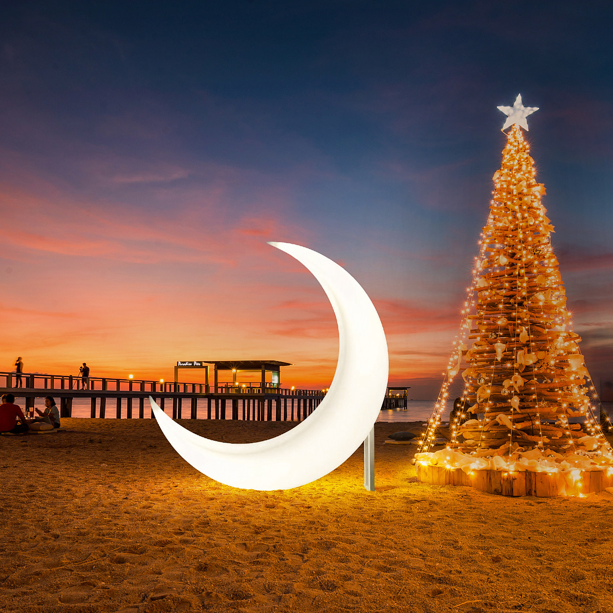 Net red glow moon swing outdoor solar landscape homestay swing chair ins vibrato moon decorative lights