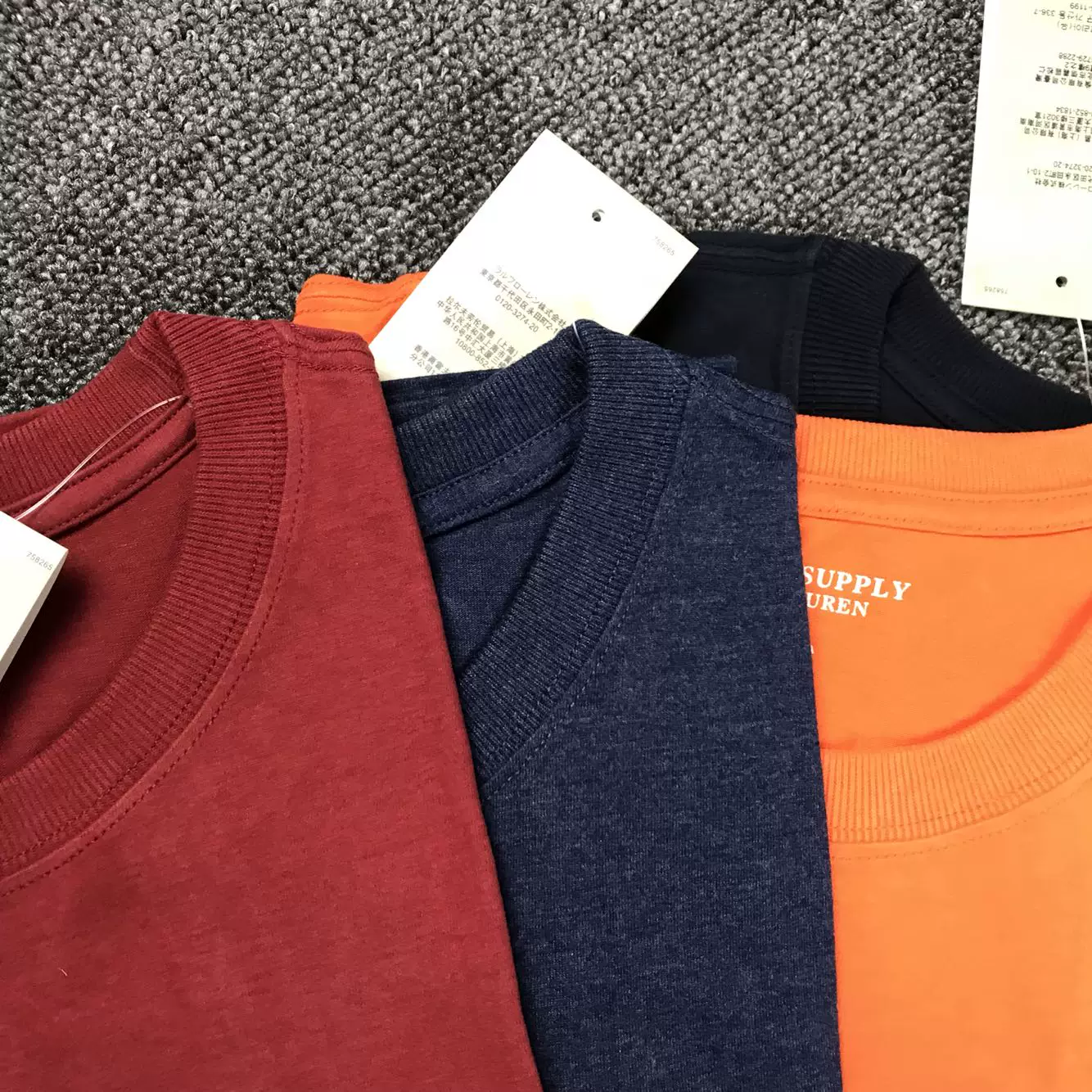 Solid summer T-shirt with a round collar for leisure