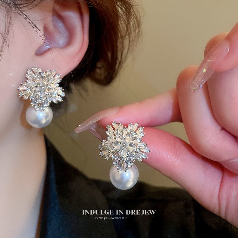 Flower Large Pearl Earrings 2026 New Popular Style High-End Light Luxury Earrings Wedding Bride Main Wedding Dress Earrings for Women Flower Large Pearl Earrings 2026 New Popular Style High-End Light Luxury Earrings Wedding Bride Main Wedding Dress Earrings for Women
