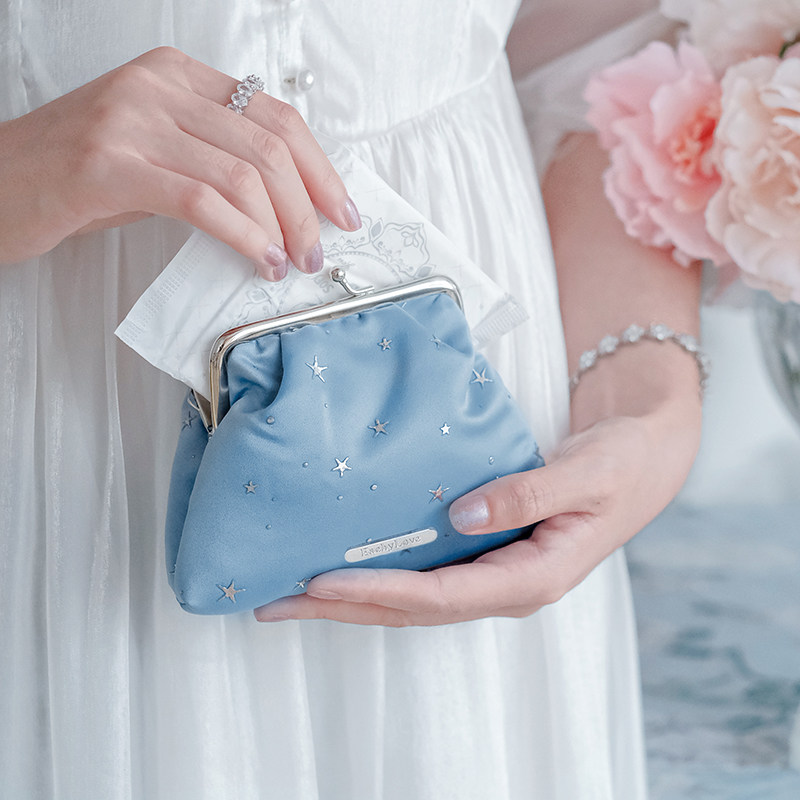 Tampon menstruation towel storage bag large capacity cute portable monthly small bag girl heart tampon bag