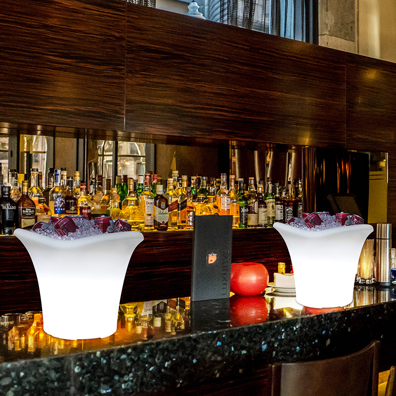 Led luminous ice wine barrel Bar waterproof creative champagne barrel Seven colored charging beer keg ktv beer red wine ice bucket