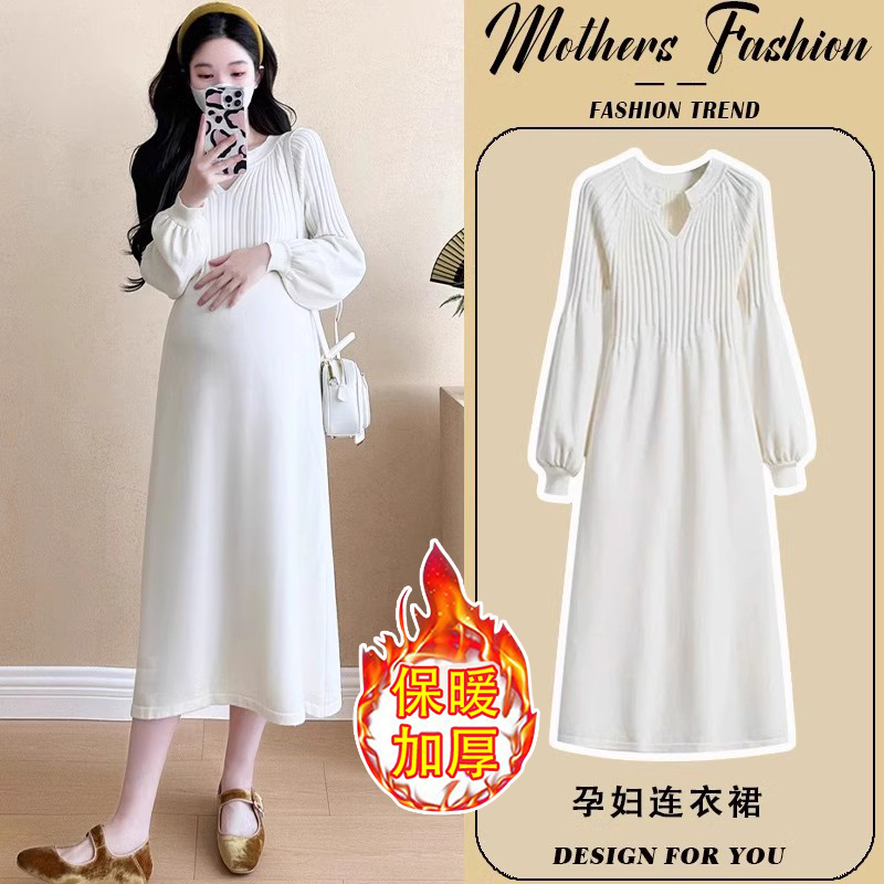 Maternity Dress Autumn and Winter Apricot V-Neck Knitted Sweater Long Loose Warm Fashionable Hot Mom 2026 New Style