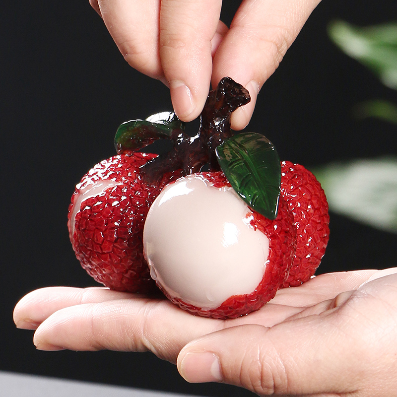 Haoyue vibrato with the same color-changing lychee tea pet ornaments personality boutique creative tea play tea ceremony Kung Fu tea set accessories