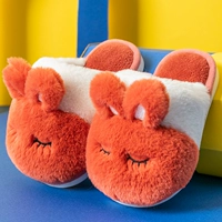 Большой красный кролик