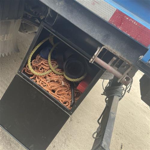 The truck light truck toolbox is equipped with 4 2 truck toolbox Jianghaifutian Haofe liberation heavy steel toolbox