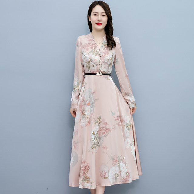 Long-sleeved acetate fabric dress high-end 2022 new female international big-name satin silk mother spring and autumn skirt