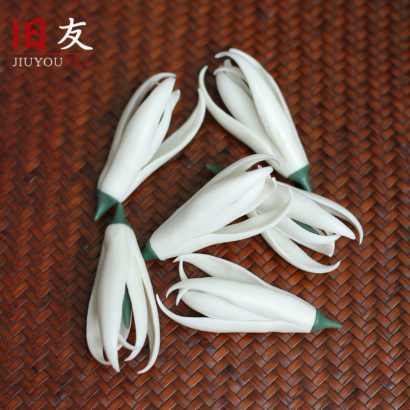 Old friend magnolia flower tea pet ceramic handmade creative tea play decoration can raise kung fu tea set accessories hand pinch camellia