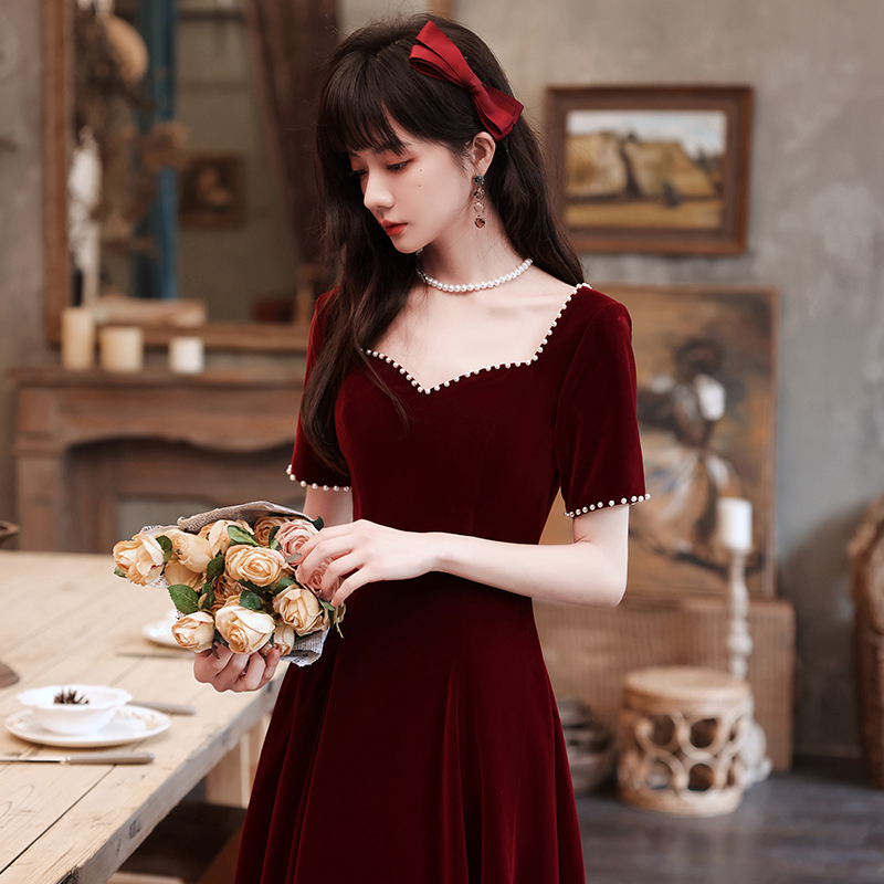 Toast dress bride small 2022 new winter wine red wedding dress can usually wear engagement dress