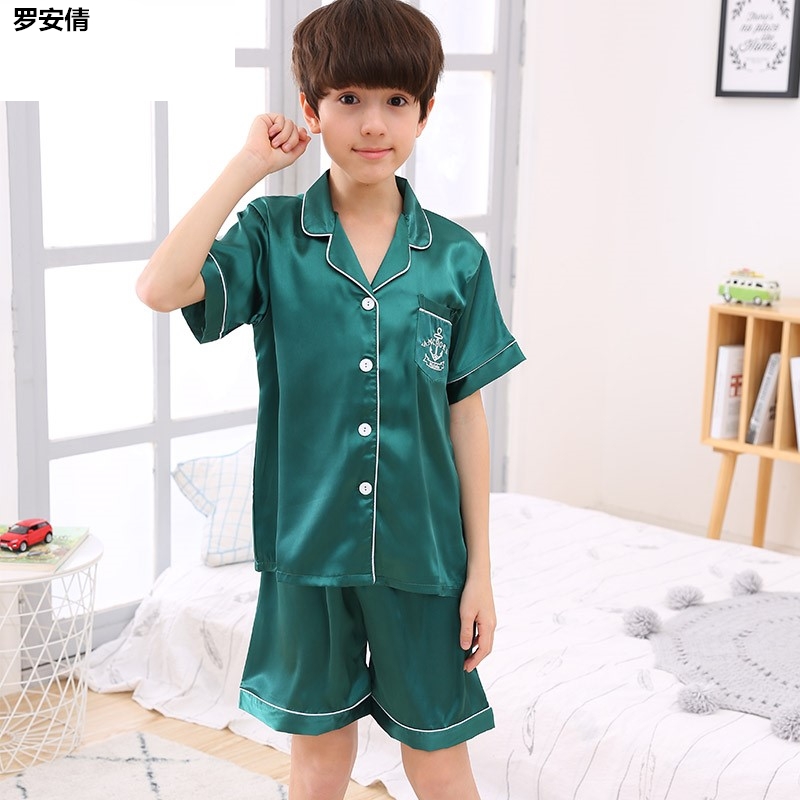 Pyjama trẻ em lụa băng bé trai ngắn tay mùa hè junior học sinh trung học ở cậu bé lụa cũ quần áo nhà mỏng.