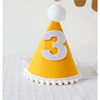 Желтая шапка, 3 лет
