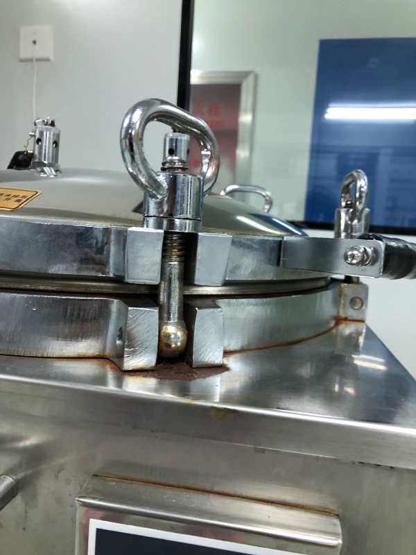 合肥华泰LX-B75 L型立式压力蒸汽灭菌器消毒配件紧固吊环螺栓螺丝