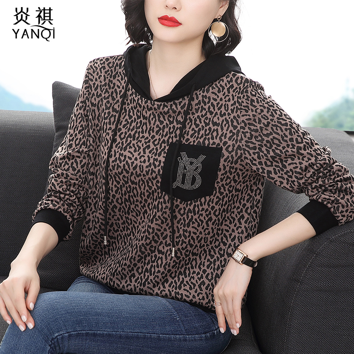 Middle aged mother Yangpie BAO WEN Even hat sportswomen 40 year old loose Korean version Long sleeves jacket 2022 Spring and autumn thin