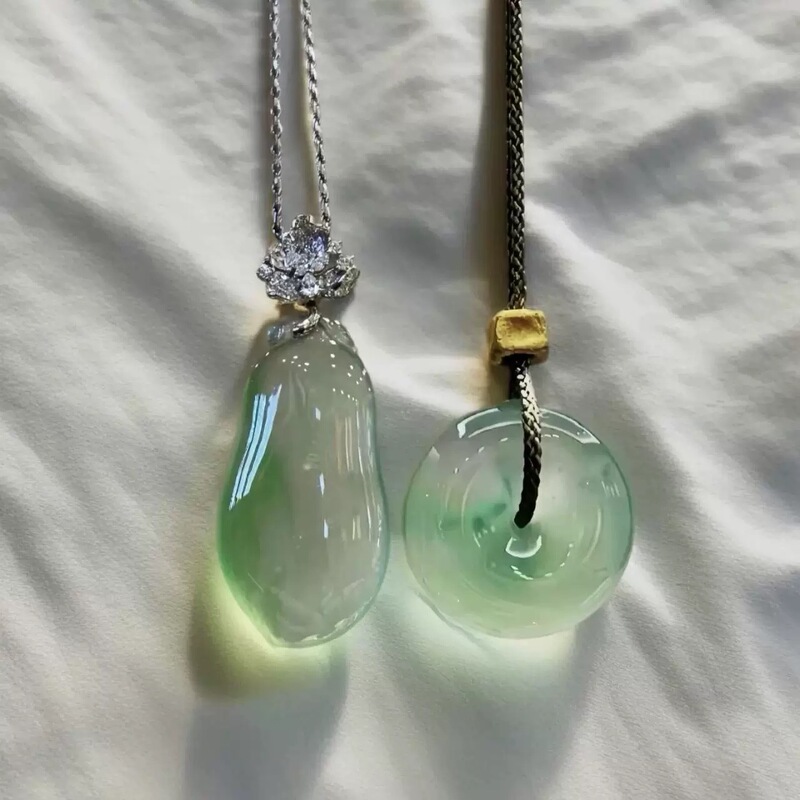 Natural A-Grade High Ice Jadeite Pendant with Green Patterns, Old Mine Burmese Style, Unisex Peace Buckle Jade Pendant Natural A-Grade High Ice Jadeite Pendant with Green Patterns, Old Mine Burmese Style, Unisex Peace Buckle Jade Pendant