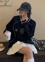 American retro v-neck sweater womens loose Korean version student thin section design sense niche chic Hong Kong style early autumn top