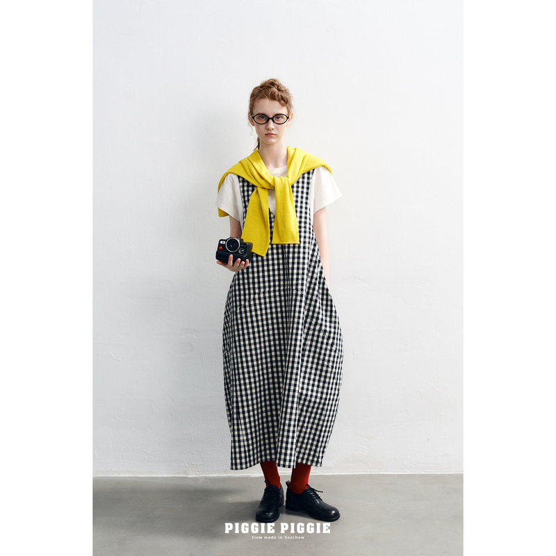 Piggie Piggie Japanese-Style Cotton and Linen Three-Dimensional Segmented V-Neck Cocoon-Shaped Suspender Dress Pq2150