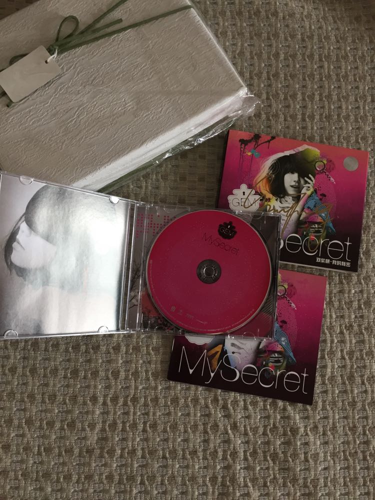 Genuine Deng Purple Chess Pro-Pen Signature Album Deng Ziqi My Secret My Secret CD