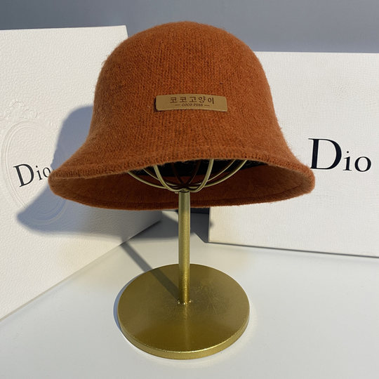 Japanese-Style Solid Color Wool Fisherman Hat for Women, Versatile for Autumn and Winter, Artistic and Simple Bucket Hat, Korean Trendy Brand, Face-Slimming Bucket Hat