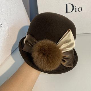 Autumn and Winter New Style Round-Top Hat for Women, Wool Felt Hat, Fashionable Fox Fur Ball, British Retro Felt Hat, Rolled-Brimmed Bucket Hat