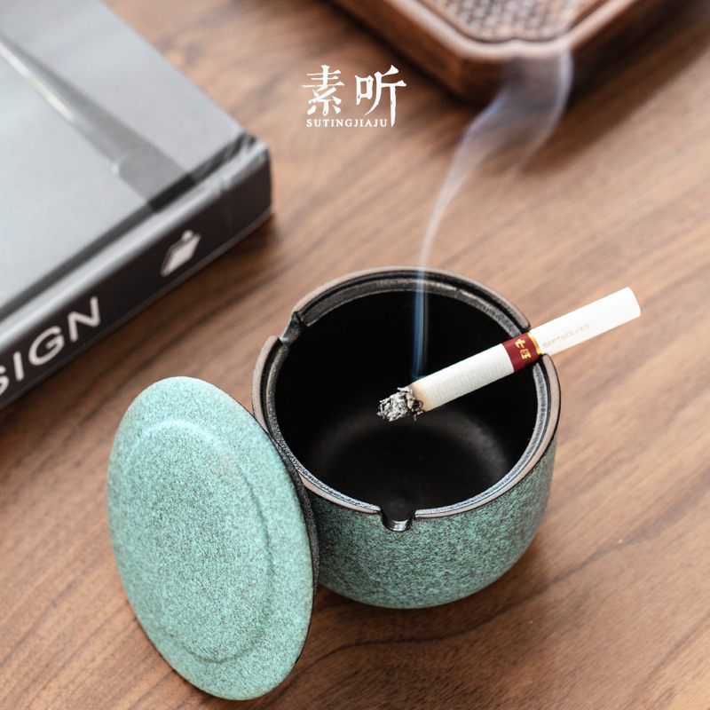 Plain listening rough pottery with lid multifunctional ashtray mini windproof trumpet simple ceramic office small ashtray Japanese style