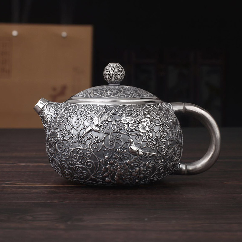 Fine work with raised eyebrows silver jug pure silver 999 burnt kettle Home small silver jug handmade foot silver tea set Kung Fu kit